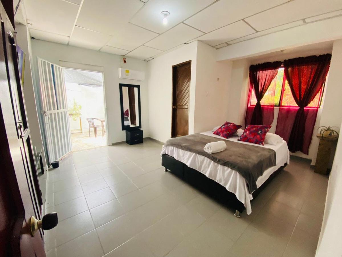 Hotel Urbanizacion Buenavista - Av Crisanto Luque Kartagena Zewnętrze zdjęcie